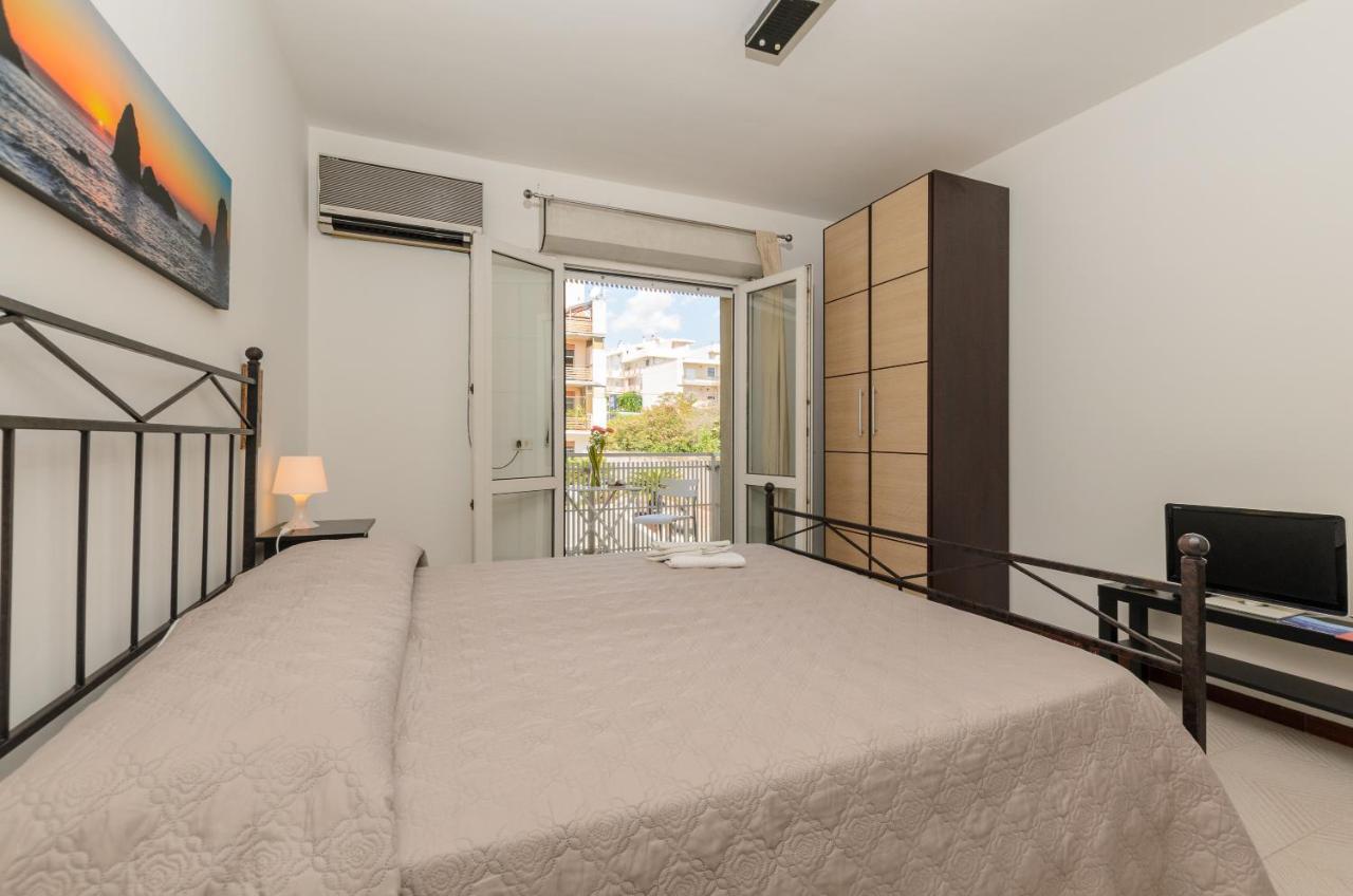 Marina D'Agro Residence Санта-Тереза-ди-Рива Экстерьер фото